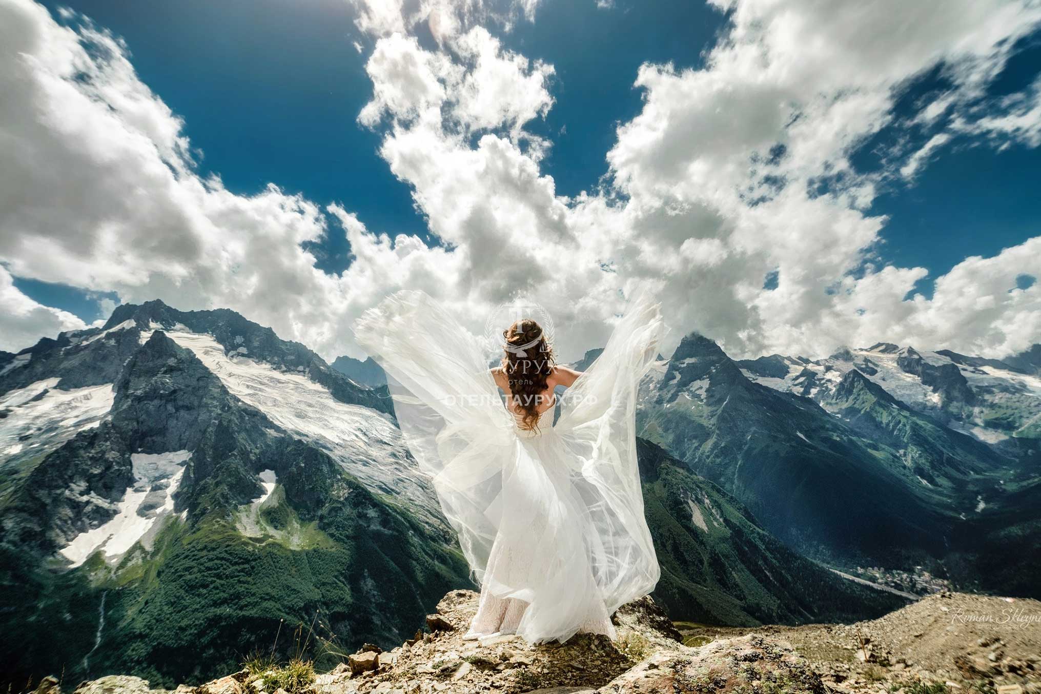 Свадьба в горах / ТАУРУХ- отель на горнолыжном курорте Домбай.